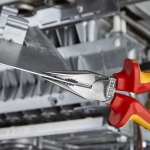 SZCZYPCE UNIWERSALNE Z OSTRO ZAKOŃCZONYMI SZCZĘKAMI PCV145MM