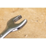 KLUCZ PŁASKI ANTI-SLIP 30*32MM