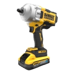 AKUMULATOROWY KLUCZ UDAROWY 1/2' XR 18V 2*5.0AH TSTAK  2373N