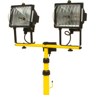 REFLEKTOR NA STATYWIE 2*400W