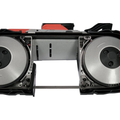 PIŁA TAŚMOWA KORPUS 18V, 4.0AH + ŁADOWARKA