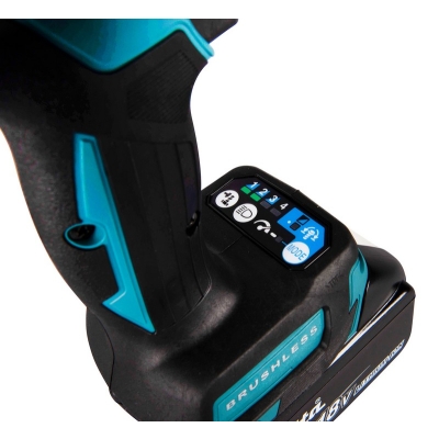 KLUCZ UDAROWY AKUMULATOROWY 1/2'' 330NM 18V 2*5.0AH