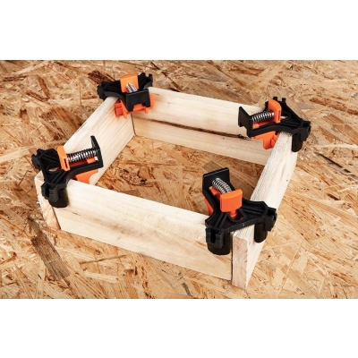 KOMPLET ŚCISKÓW NAROŻNYCH KĄTOWYCH, 4 CZ.